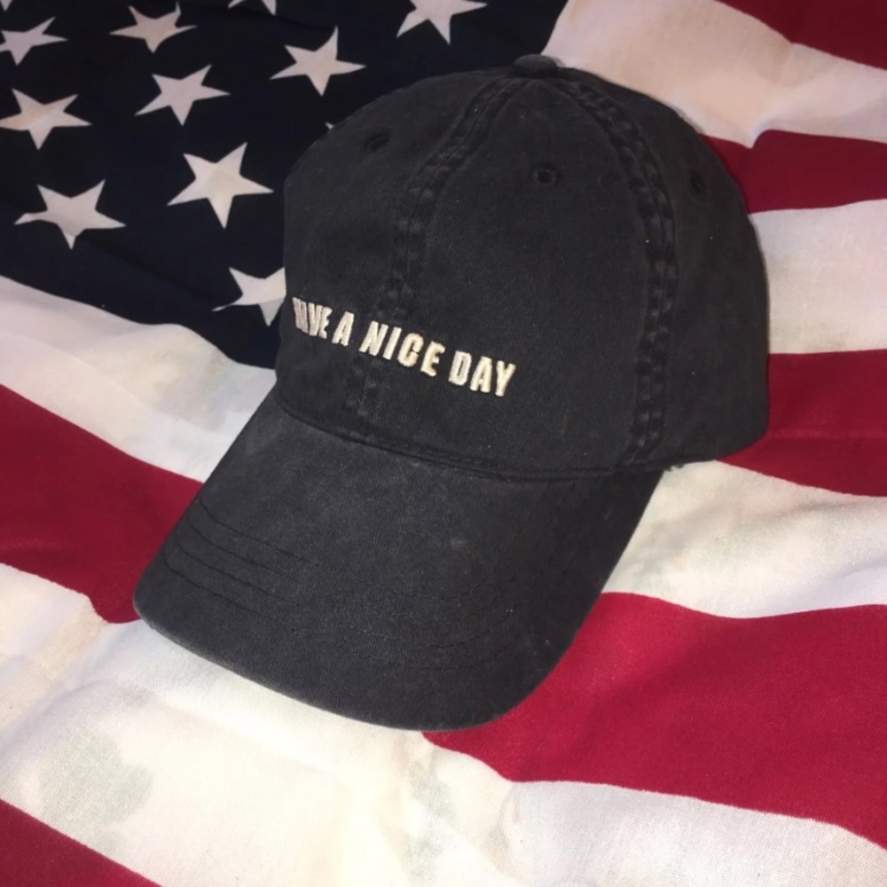 Brandy Melville baseball cap